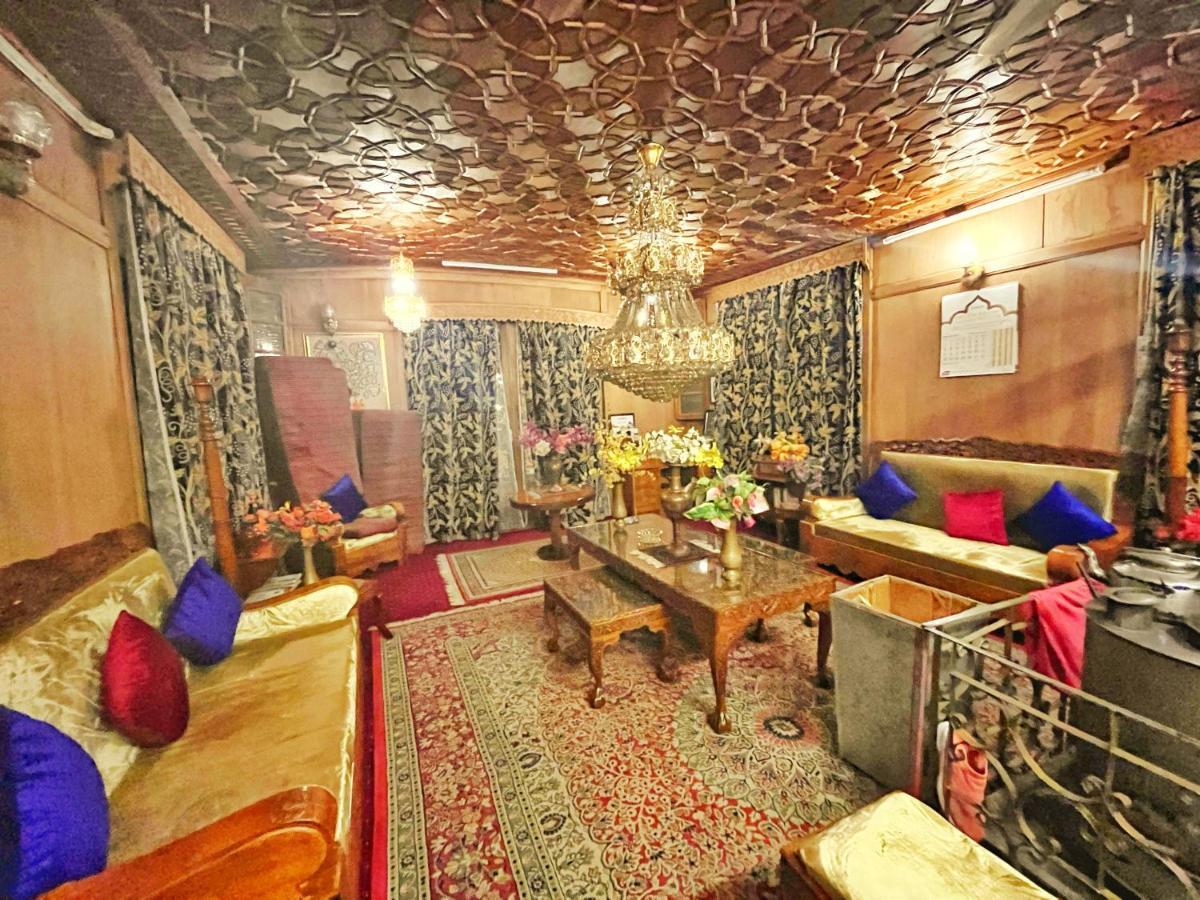Bed and Breakfast Lake Victoria Houseboats Srīnagar Exteriér fotografie